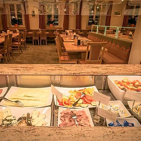 Otel Dollinger 3*