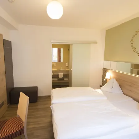 Dollinger Hotel 3*