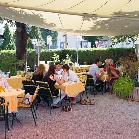 Dollinger Otel İnnsbruck