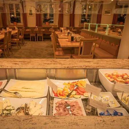 Dollinger Otel İnnsbruck