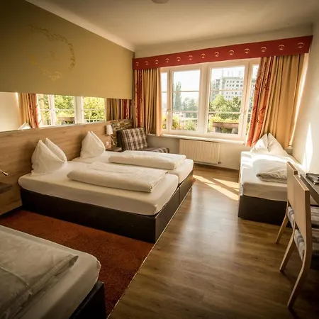 Dollinger Hotel 3*