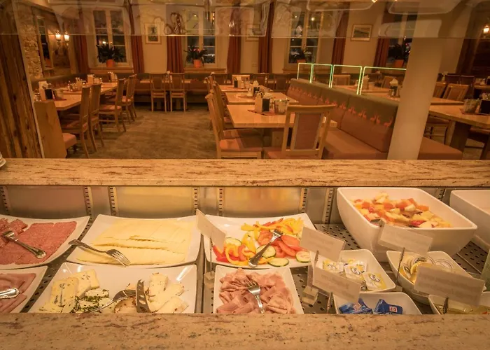 Dollinger Отель Инсбрук